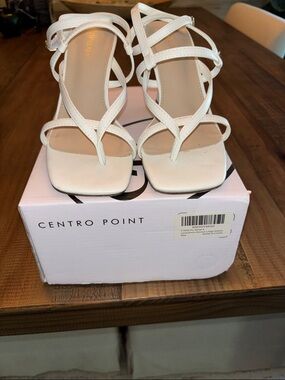 Centre point high Stiletto White Strappy Women's Sandals size 6 EUC